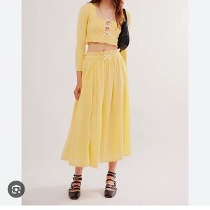 Dancing queen set free people